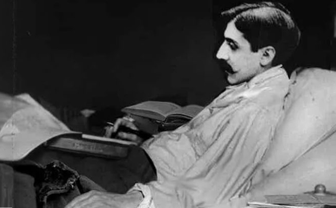 Proust tendido en su cama