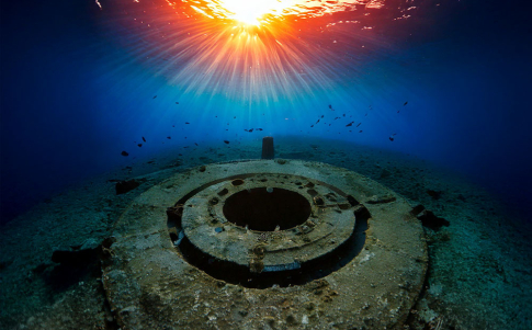 Hay una base extraterrestre frente a la costa de California