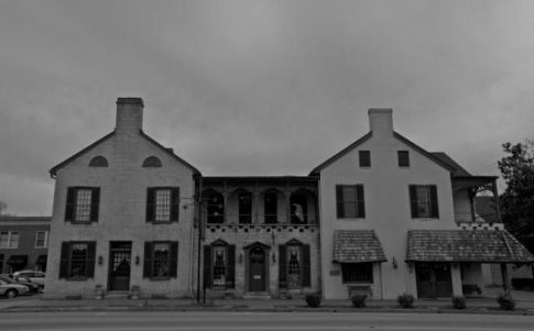 THE OLD TALBOTT TAVERN 107 West Stephen Foster Bardstown, Kentucky (EEUU)